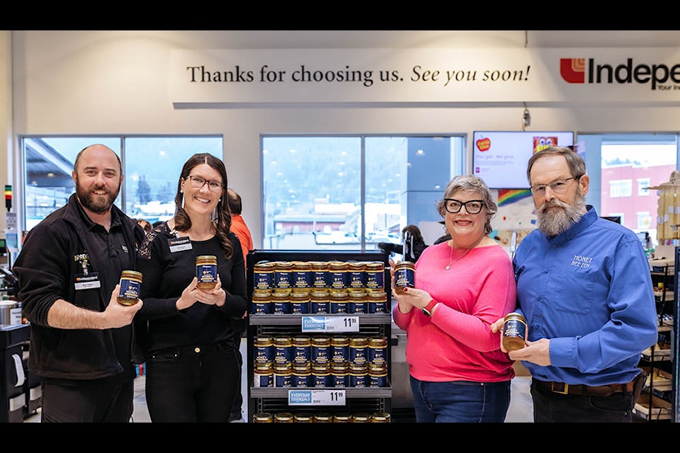 (L-R) Brian Pealow, Julia Pealow, (owners, Pealow’s Your Independent Grocer); Amanda Goodman Lee, Jeff Lee (owners, Honey Bee Zen).