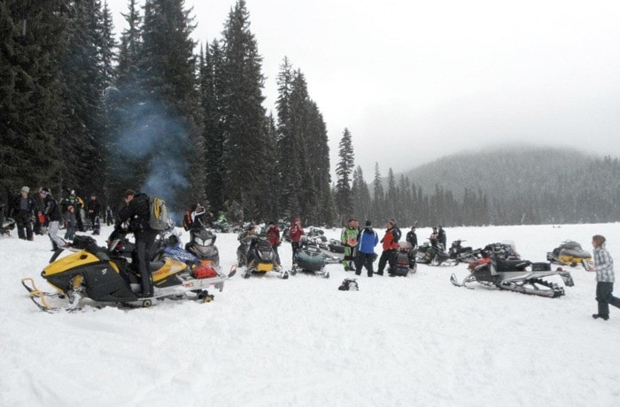 33979crestonkokanee_country_snowmobile_2