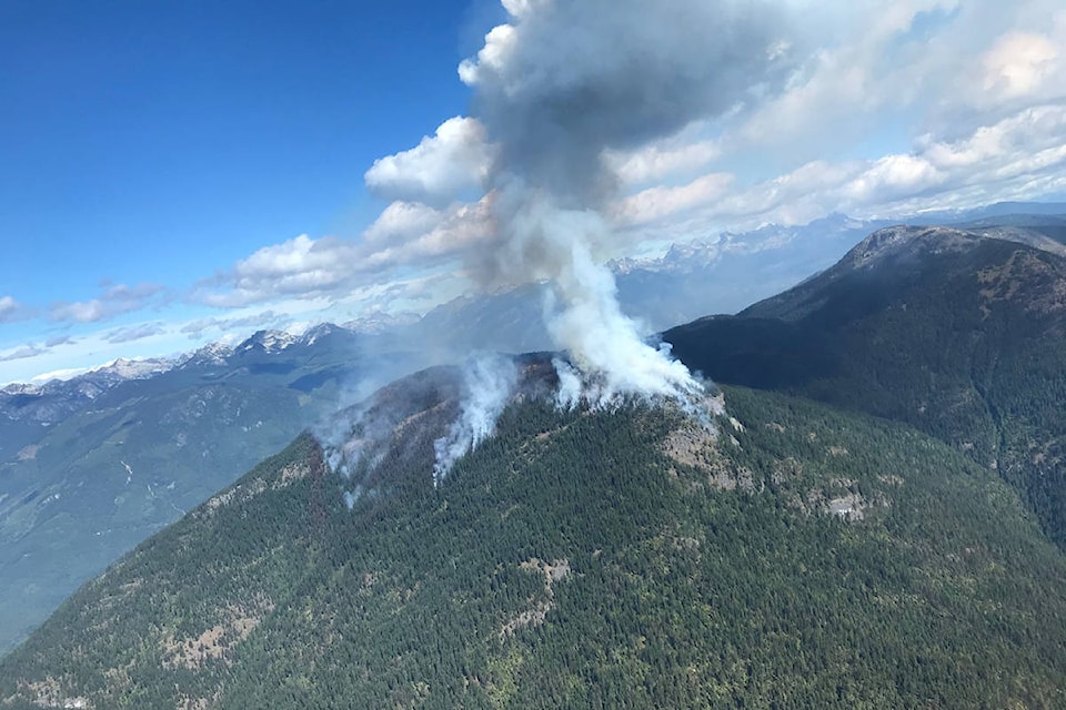 22562601_web1_talbot-creek-fire