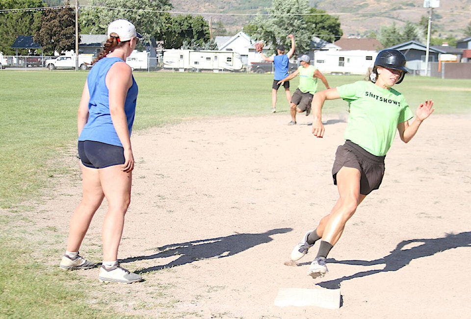 33389228_web1_230726-GFG-slopitch_3