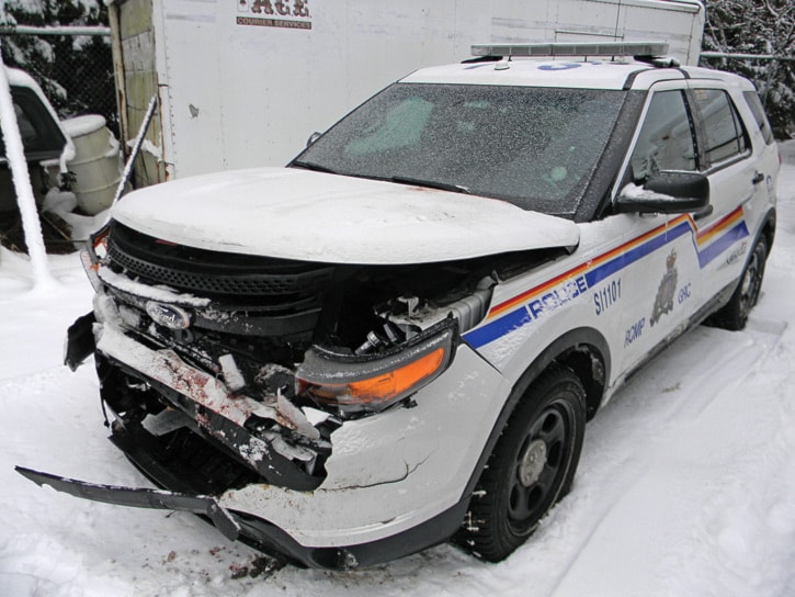 9058sicamousEVNrammedpolicecruiser0106col