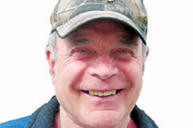 9455530_web1_Hank-Shelley