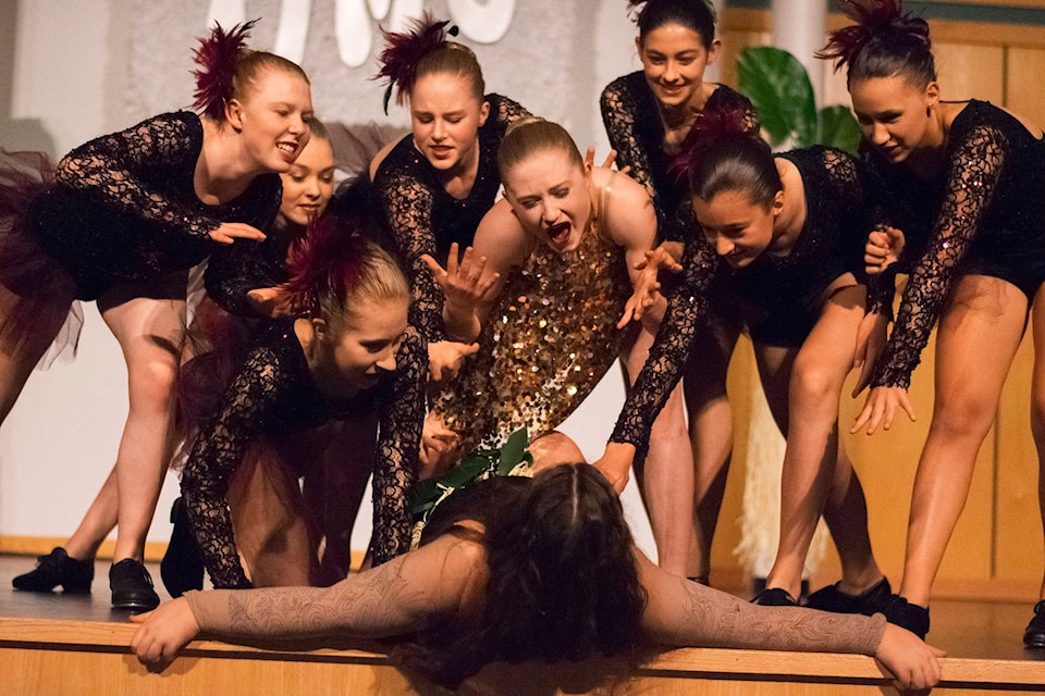 12256602_web1_20180609-SAA-Dance-show-Saturday-JE-223