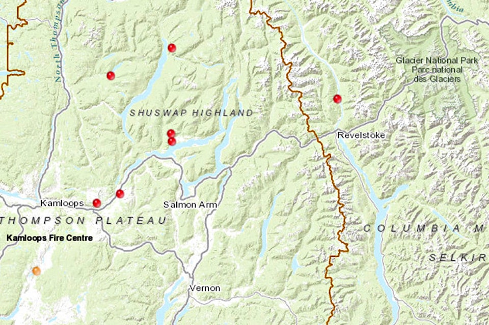 17297356_web1_190621-SAA-wildfire-map-lightning