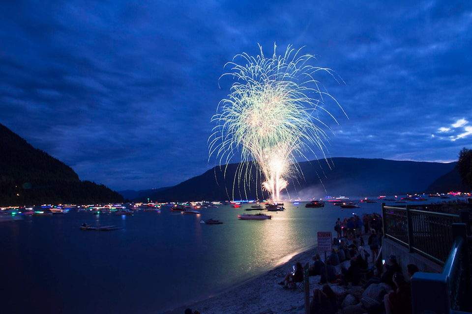 The fireworks display lights up the bay near Sicamous to finish the night on Monday, July 1. (Jim Elliot/Eagle Valley News)