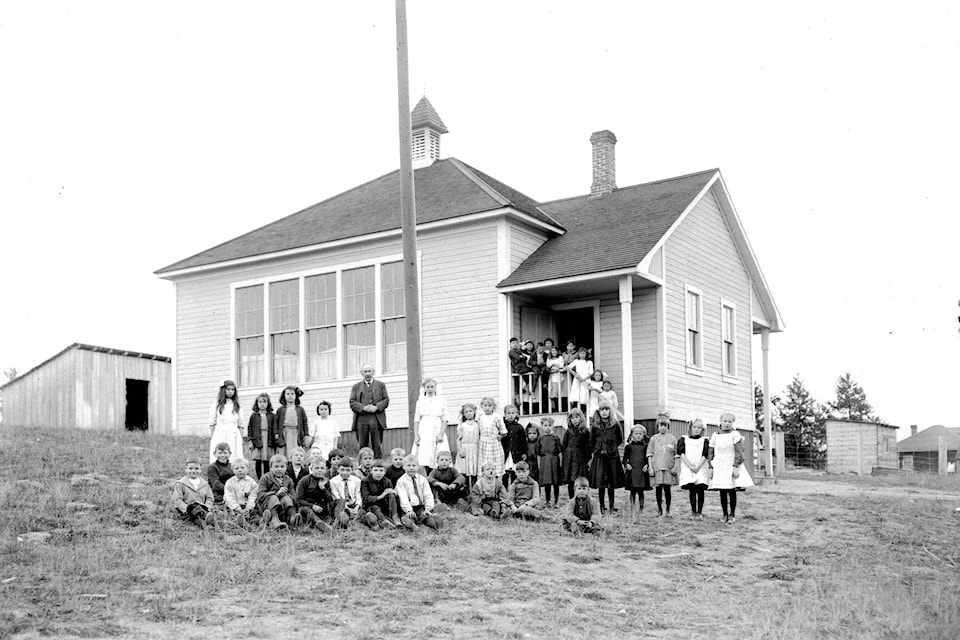18319315_web1_copy_190904-SAA-History-in-pictures-Notch-Hill-school