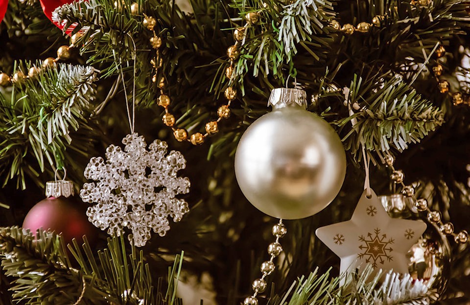 23650283_web1_copy_201218-SAA-Christmas-Tree-Pixabay_1