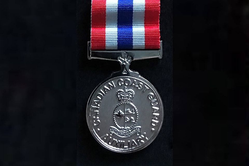26563953_web1_210930-EVN-RCMSAR-Medal-1_1