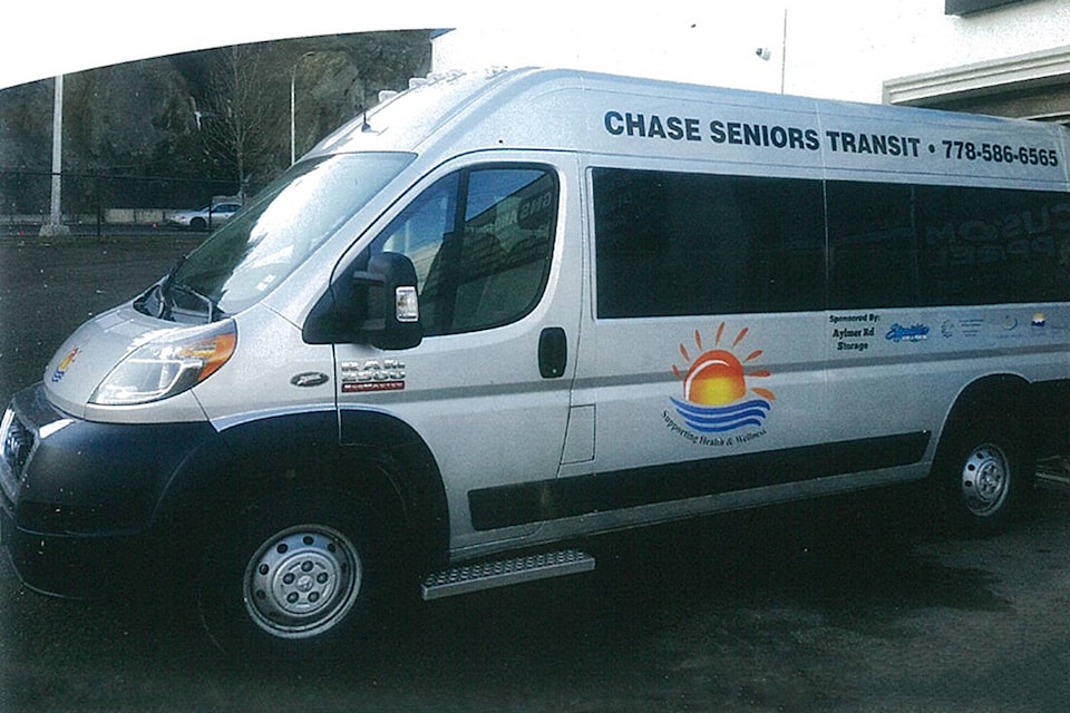 26874133_web1_211022-SAA-Chase-seniors-transit_1