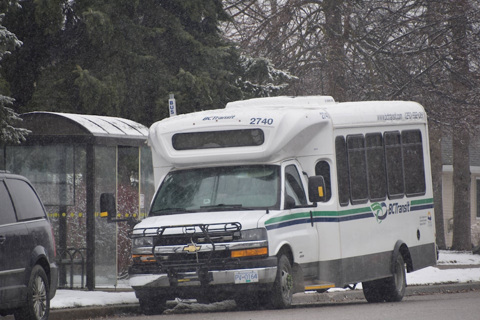 28438444_web1_220316-SAA-shuswap-transit-bus