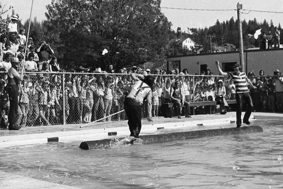 28543203_web1_220323-SAA-history-loggers-at-pool_1