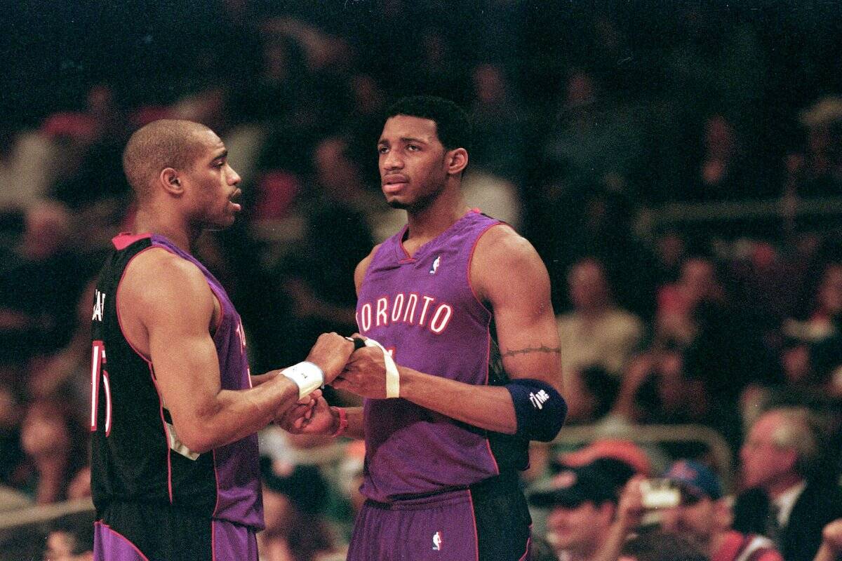 Vince Carter, Tracy McGrady tell story how they found out being cousins /  News 