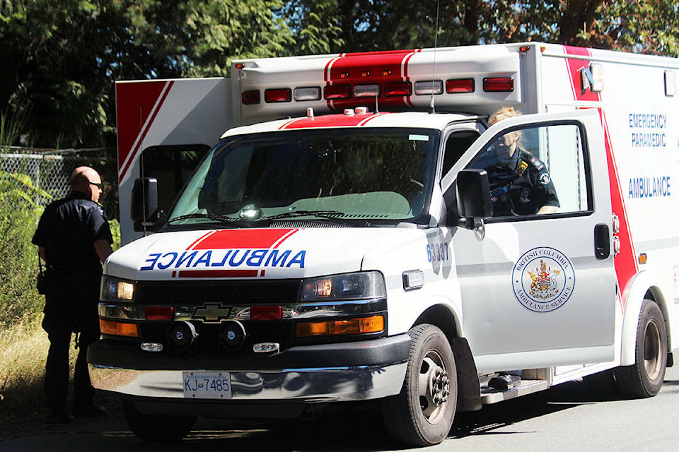 30525500_web1_210323-PNR-Paramedics-Ambulance_1