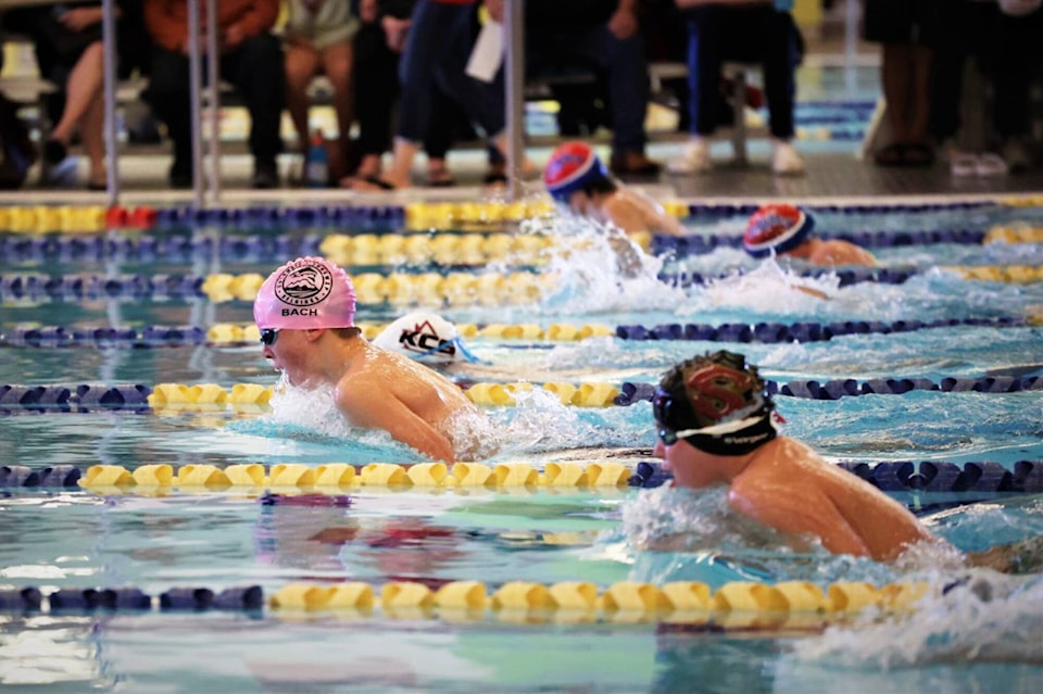 30781795_web1_221026-SAA-Selkirks-swim-club_1