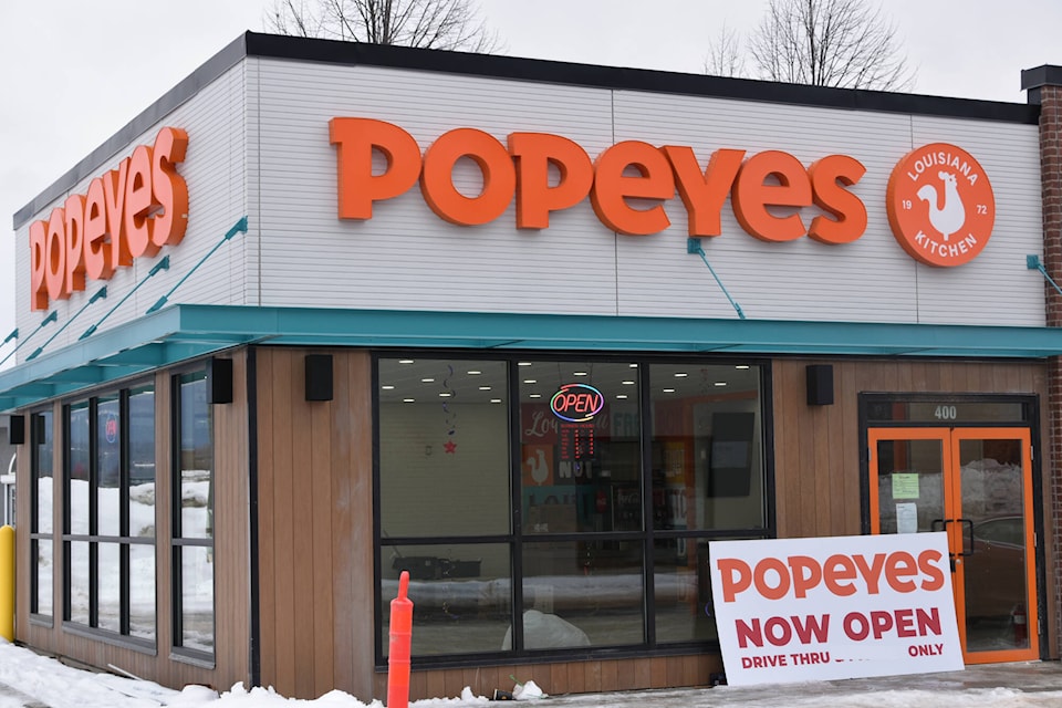 31465883_web1_230104-SAA-popeyes-chicken-opens