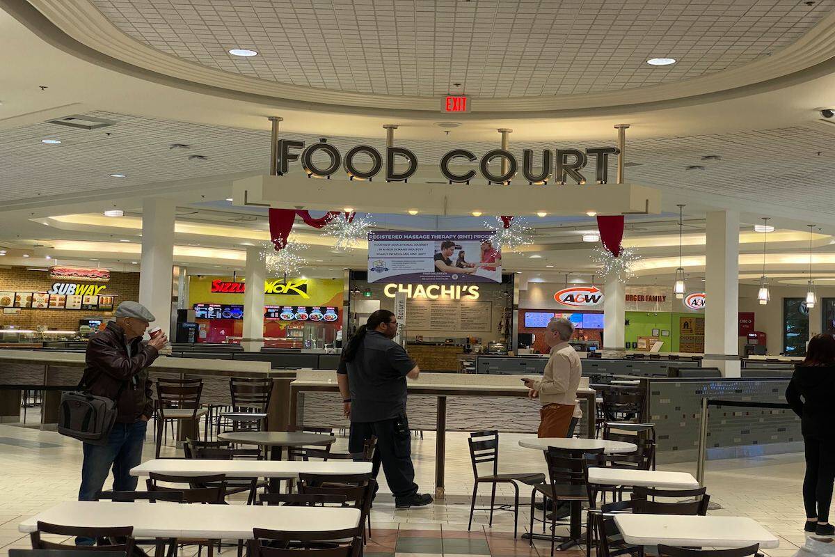 Pepper spray incident at Orchard Park Mall. (Kenny Tai)