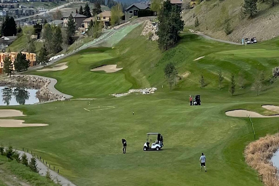 32351282_web1_220512-KCN-RR-black-mountain-golf_2