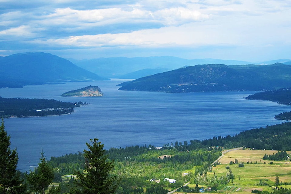 32545359_web1_180525-SAA-South-Shuswap-file-photo