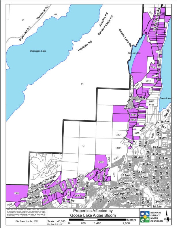33611606_web1_230817-VMS-algae-blooms-ALGAE_2
