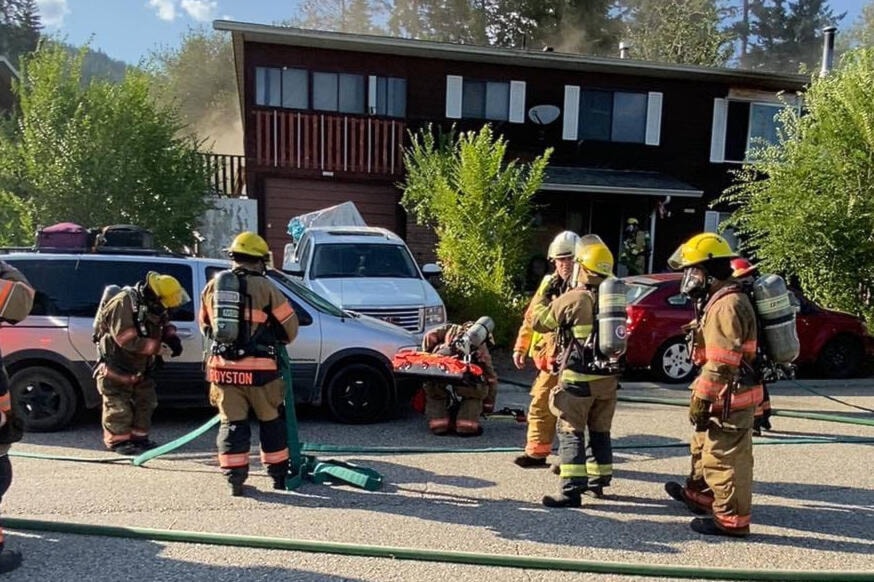 33820971_web1_230907-VMS-Lumby-house-fire-1_1