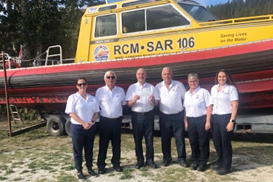 33876597_web1_230921-EVN-RCMSAR-fundraiser2