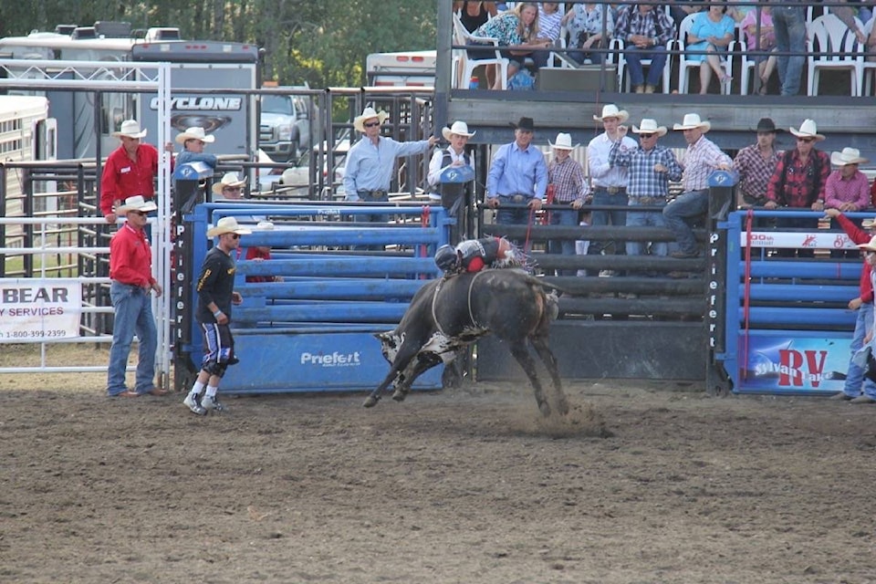 Riding in rodeos is not easy, take it from boys’ steer rider Beau Gardner, from Arrowwood, Alta., who almost immediately went sideways during his ride friday night.