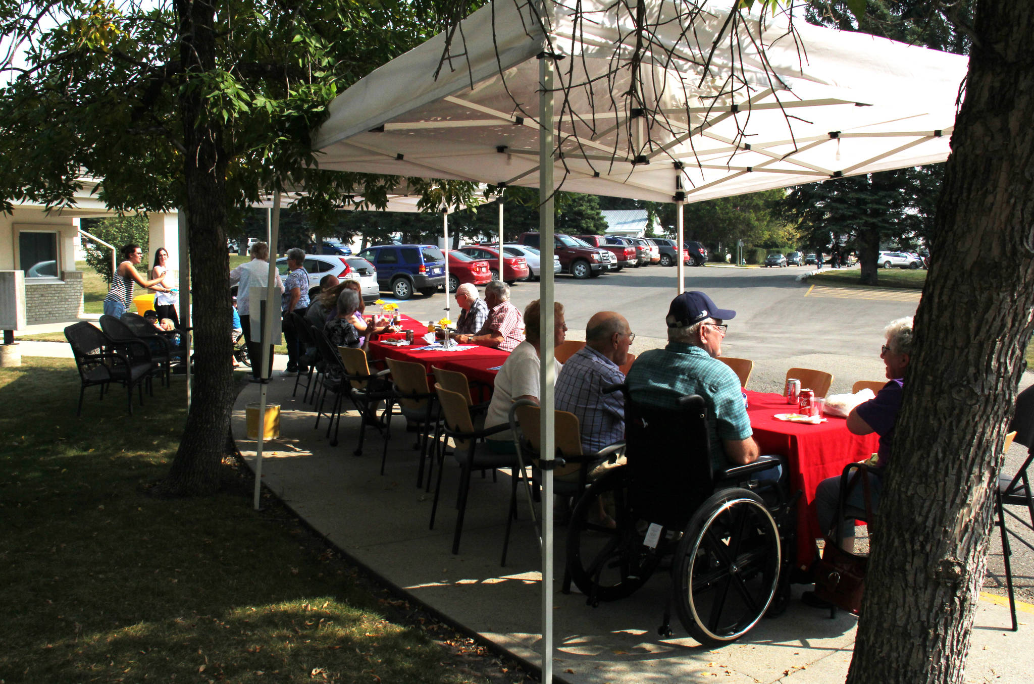 8423067_web1_Grandparents-Day-BBQ