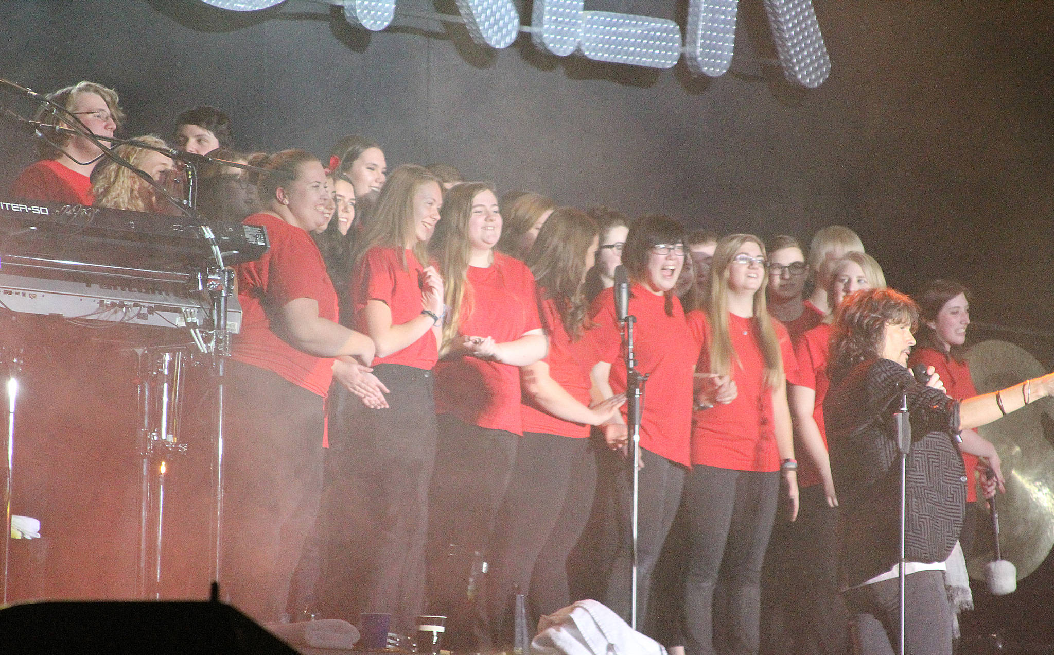 8971797_web1_HJ-in-concert