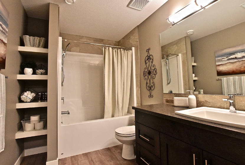 12626638_web1_dreamhomebathroom