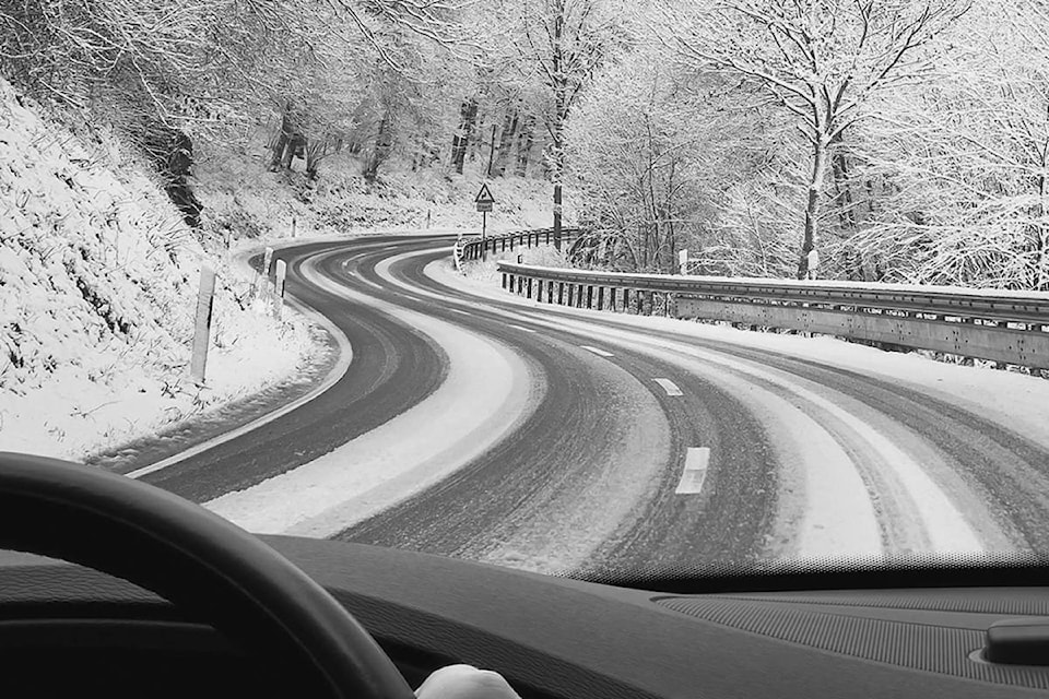 19126344_web1_Winter-road-driving-Metrocrop