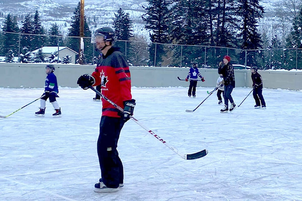 27726575_web1_220105-CPW-cold-Warnings-BC-hockey_1