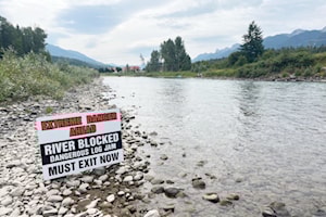 Log jam on Elk River poses danger to residents