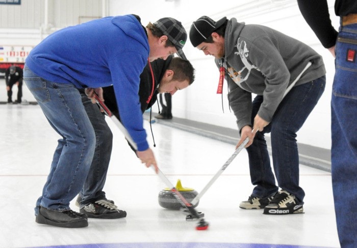 78511crestonbutterfly_bonspiel_players