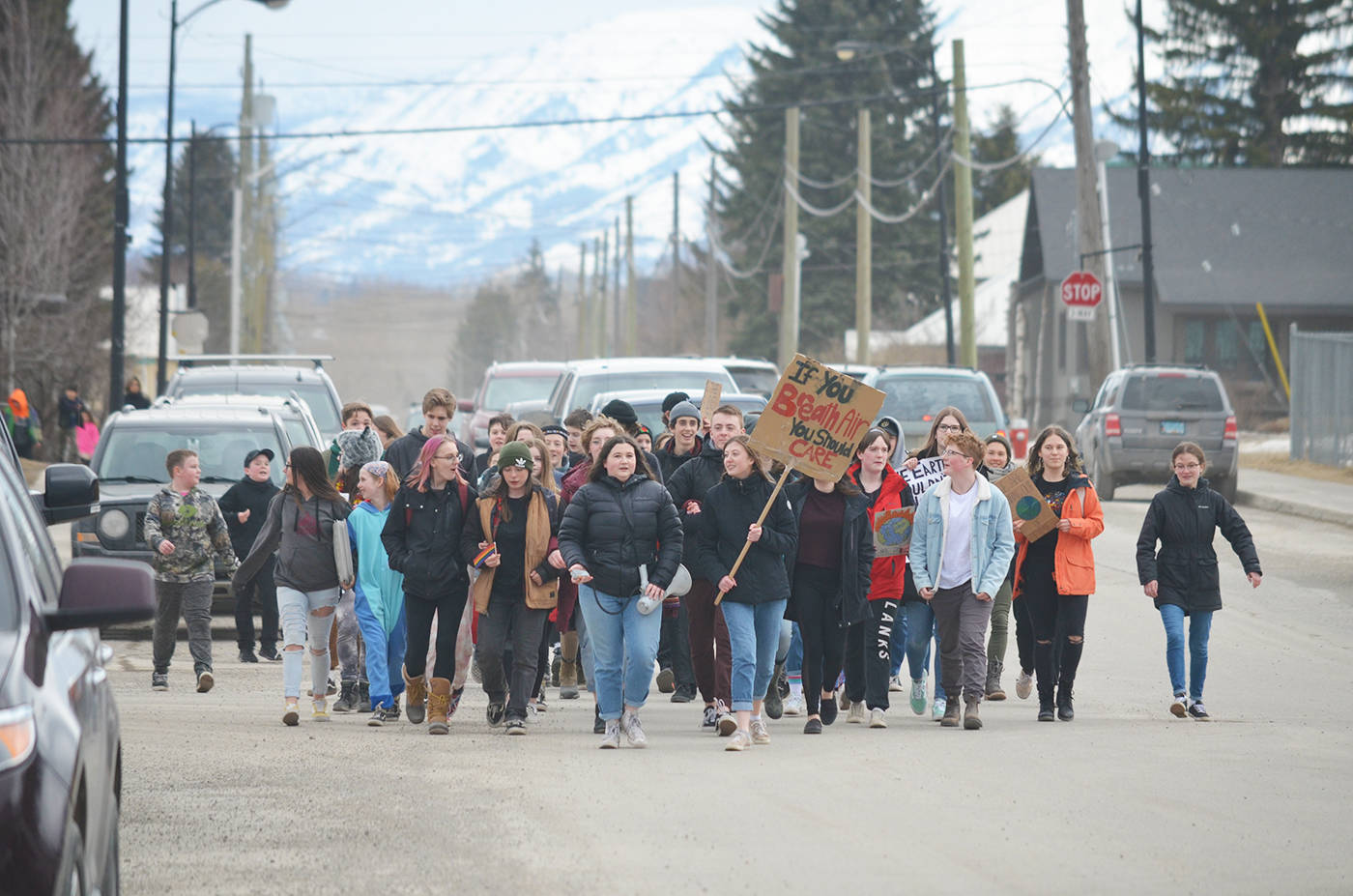 20862461_web1_200312-FFP-ClimateStrike-protest_1