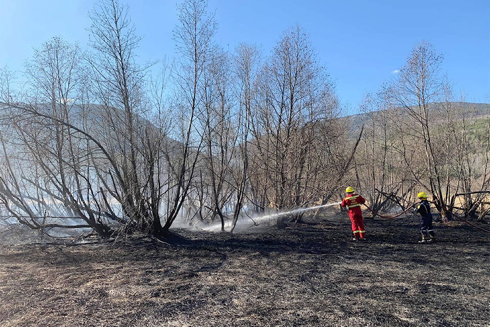 25008647_web1_210506-CAN-rural-fires-crescent-valley_2