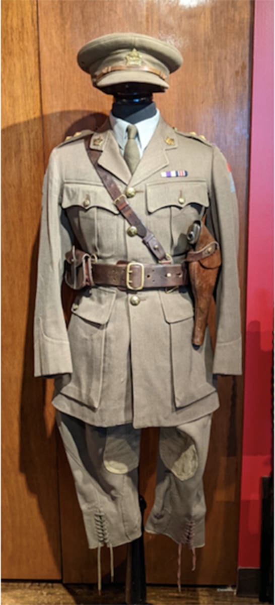 26044023_web1_210803-CRM-RO-military-uniform2