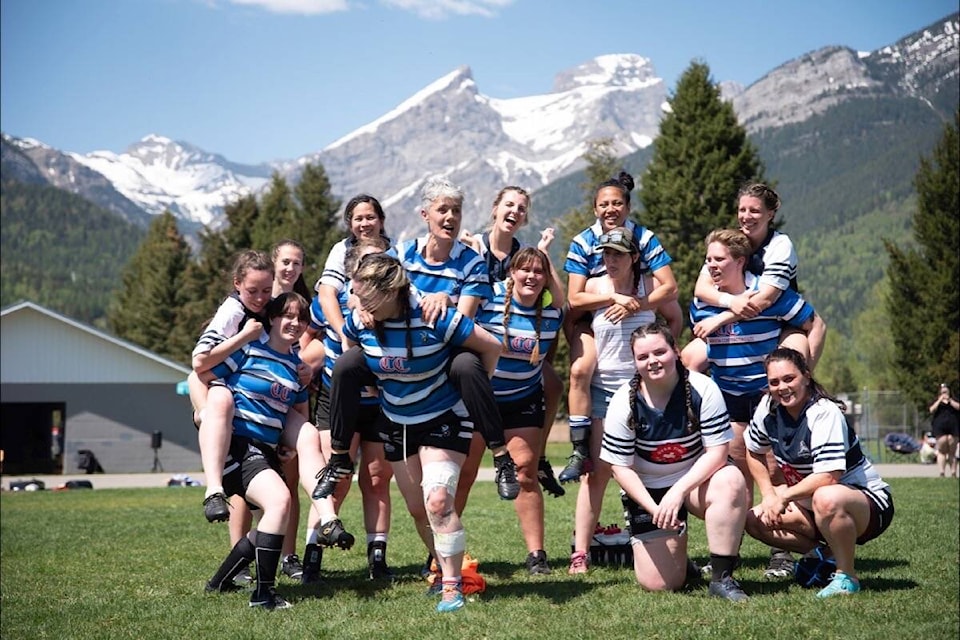 32731008_web1_230518-FFP-rugby-fernie_1
