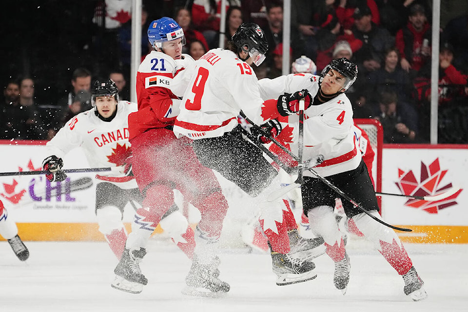 32846686_web1_221226-CPW-World-Juniors-Canada-Cze-canada_1