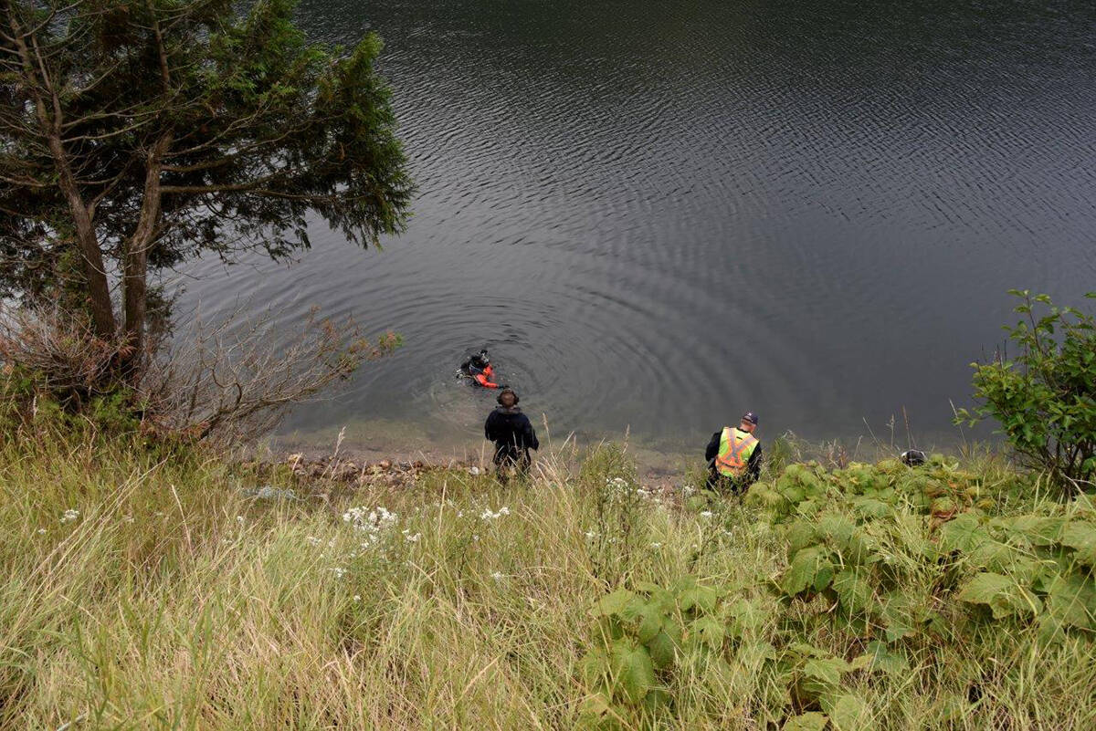 The RCMP Underwater Recovery Team removed the vehicle from the lake on Aug. 24. (RCMP photo)
