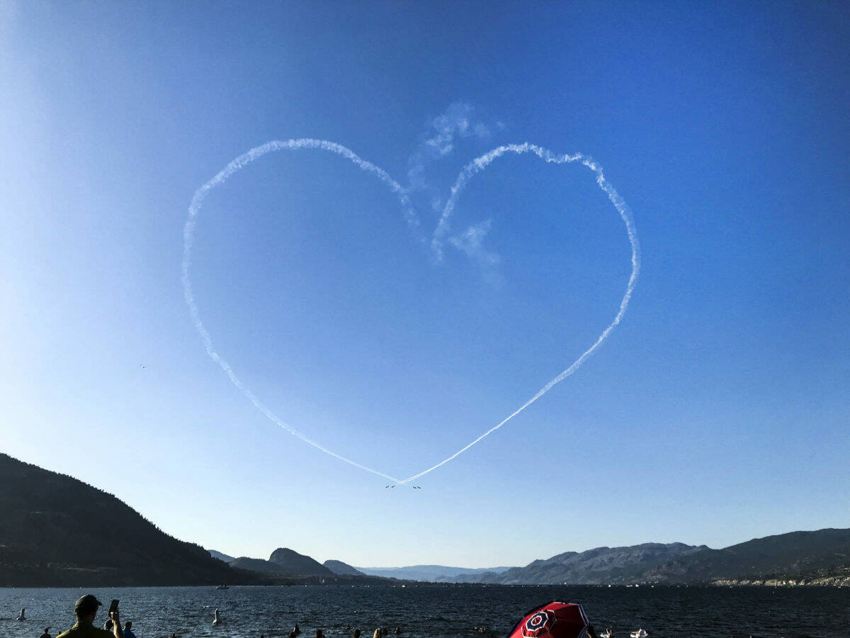 The Snowbirds sent their love to the crowds on Okanagan Beach during the 2019 Peach Festival. (File photo)