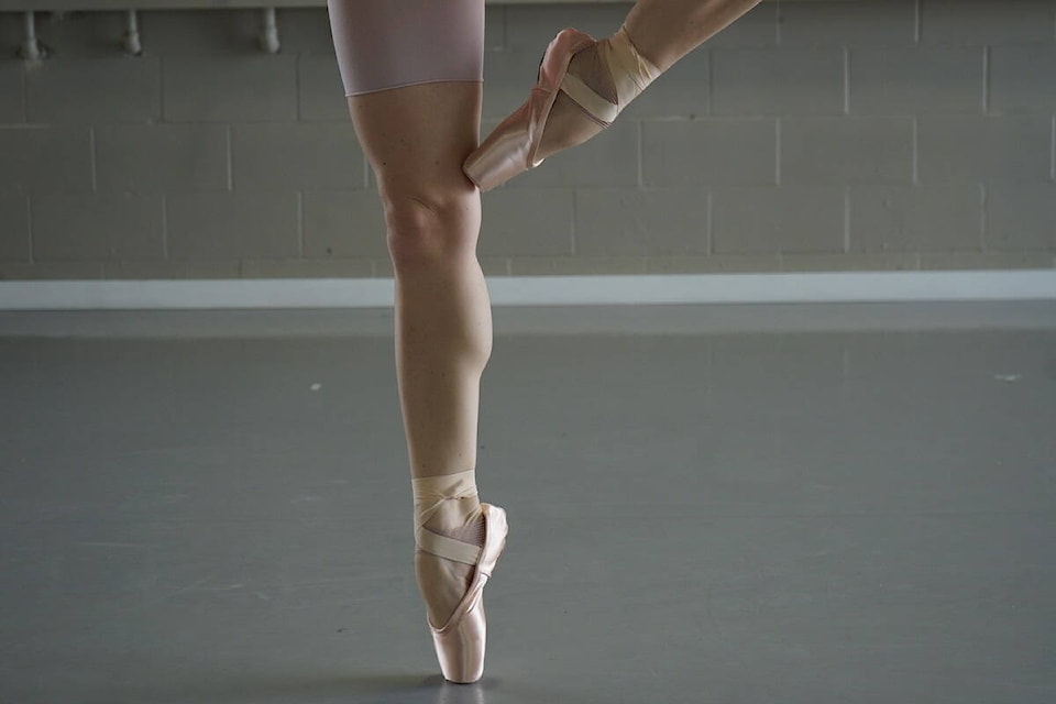 32477733_web1_230427-KCN-ballet-kelowna-_1