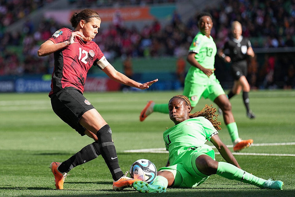 33371051_web1_230720-CPW-Canada-Nigeria-soccer-sinclair_1
