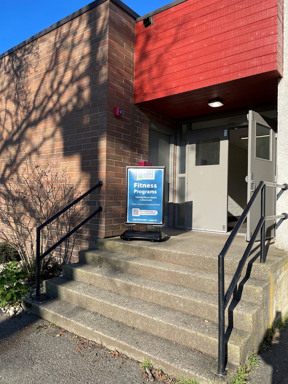 old-metchosin-school-entrance