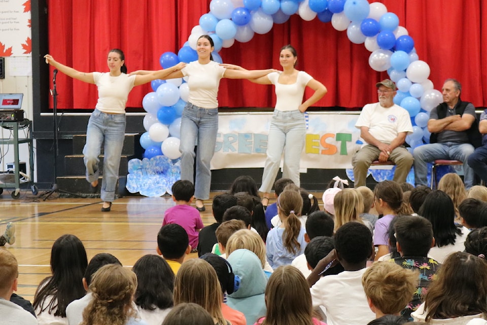 250617ruthkinggreekfest