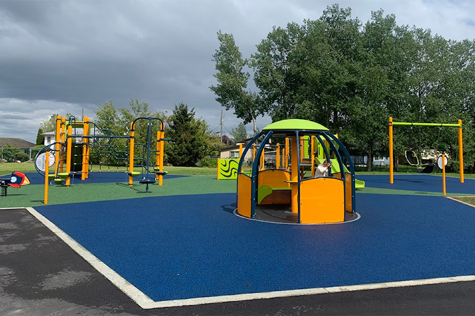 brethour-park-playground-web