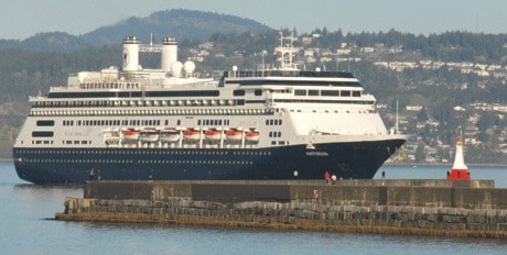First 2009 Cruise Ship 2