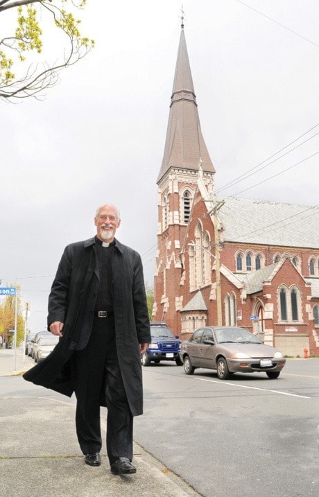 Rector Harold Munn