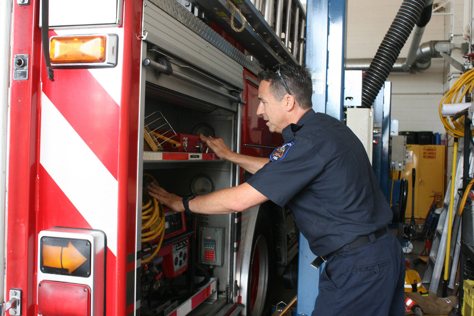 Saanich joins wildfire fight, sends four firefighters to Williams Lake