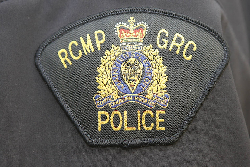 8371680_web1_RCMP-badge-stockweb