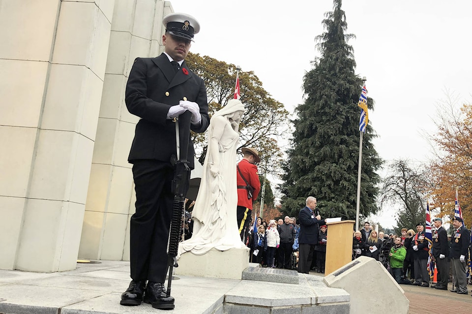 9339524_web1_171111-GNG-RemembranceDay